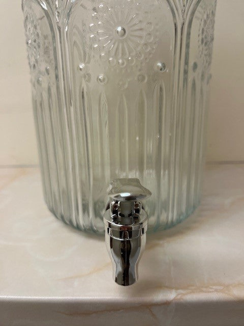 Glass drinks dispenser